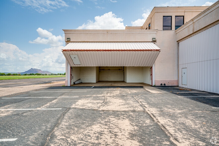 More Photos Of 2550 N Thunderbird Cir, Mesa Office For Lease