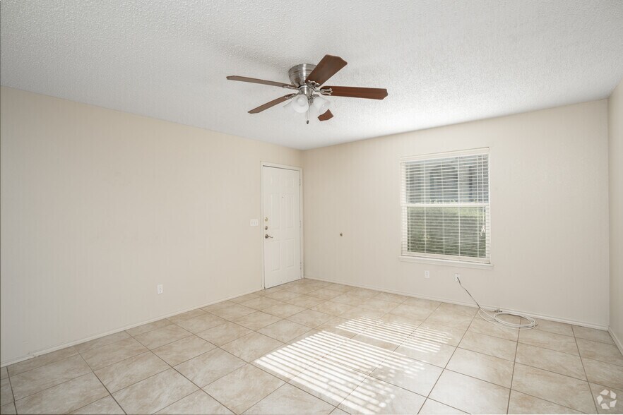 More Photos Of 2501 Hibiscus Ave, McAllen Apartments For Sale