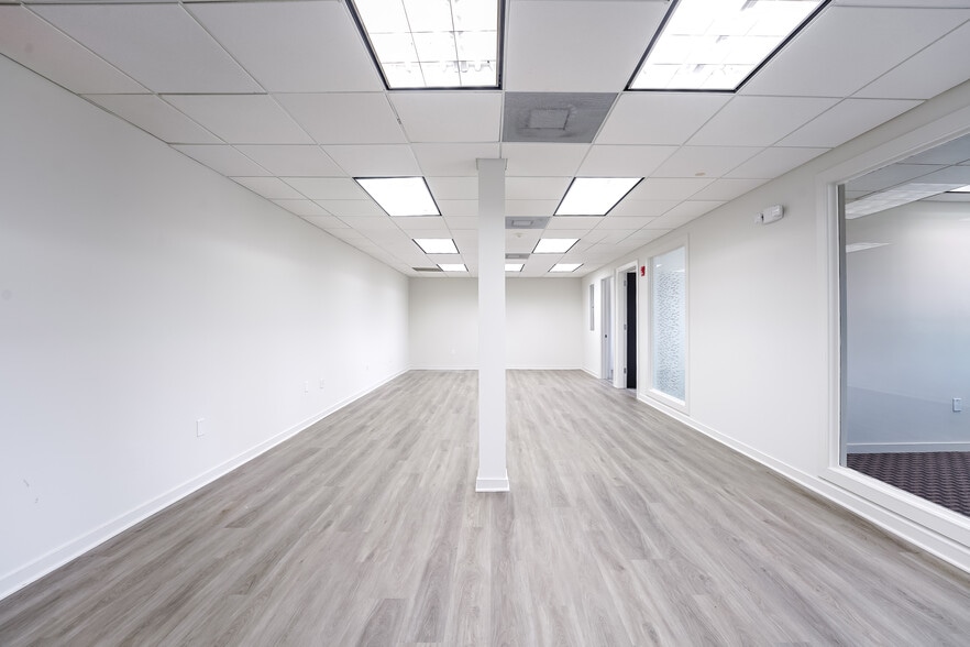More Photos Of 399 NW 2nd Ave, Boca Raton Office For Lease
