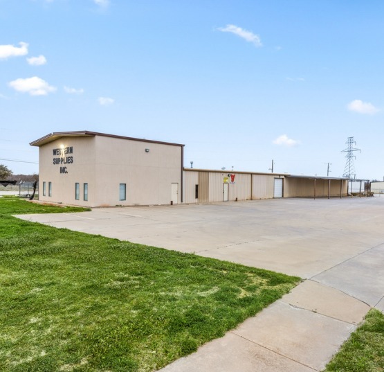 Primary Photo Of 3601 Central Fwy, Wichita Falls Warehouse For Lease