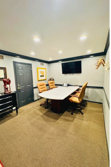 More Photos Of 1940 St Mary Ave, Pensacola Office For Sale