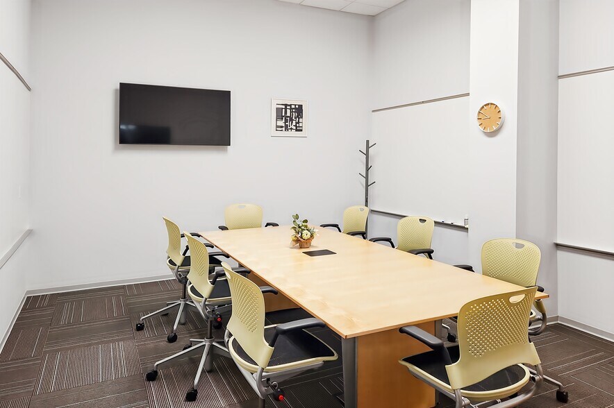 More Photos Of 50 Pennwood Pl, Warrendale Coworking Space