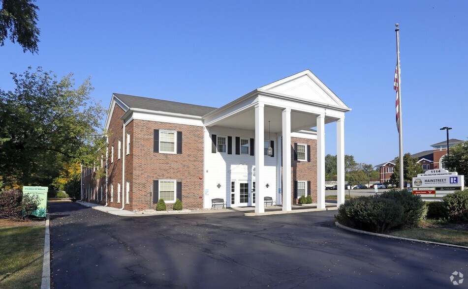 Primary Photo Of 1114 N Arlington Heights Rd, Arlington Heights Medical For Lease