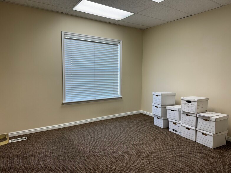 More Photos Of 6589 S 1300 E, Salt Lake City Office For Sale