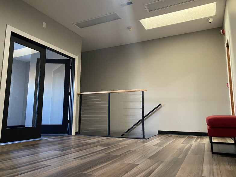 More Photos Of 6201 S 58th St, Lincoln Office For Lease