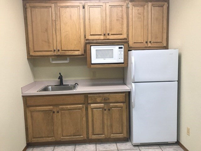 More Photos Of 417 W 18th St, Edmond Office For Lease