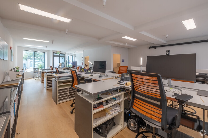 More Photos Of 50 29th St, San Francisco Apartments For Sale