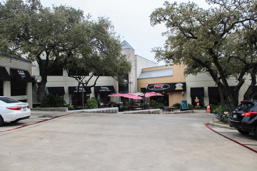More Photos Of 11800-11874 Wurzbach Rd, San Antonio Unknown For Lease