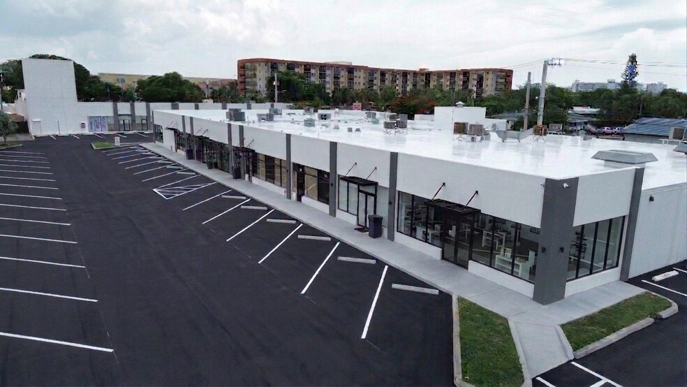More Photos Of 1304-1320 N Federal Hwy, Pompano Beach Unknown For Lease