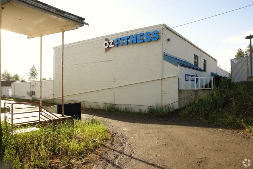 More Photos Of 5501-5505 S Regal St, Spokane Freestanding For Sale