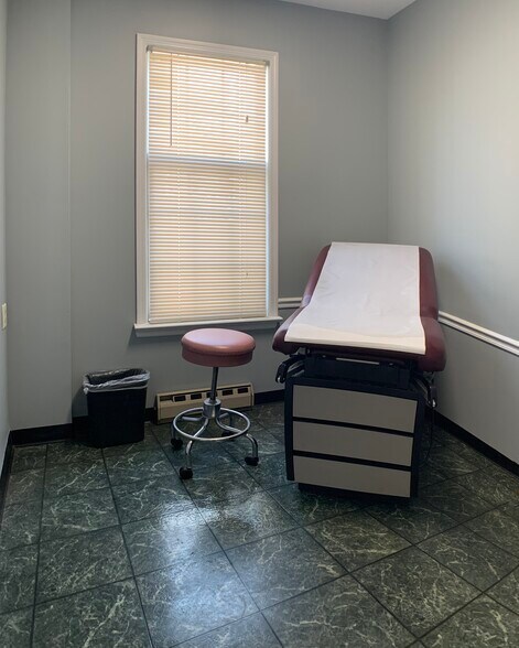 More Photos Of 75 Summit Ave, Hackensack Medical For Lease