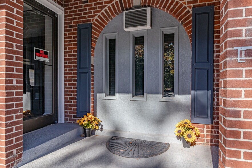 More Photos Of 1505 E Ash St, Goldsboro Office For Sale