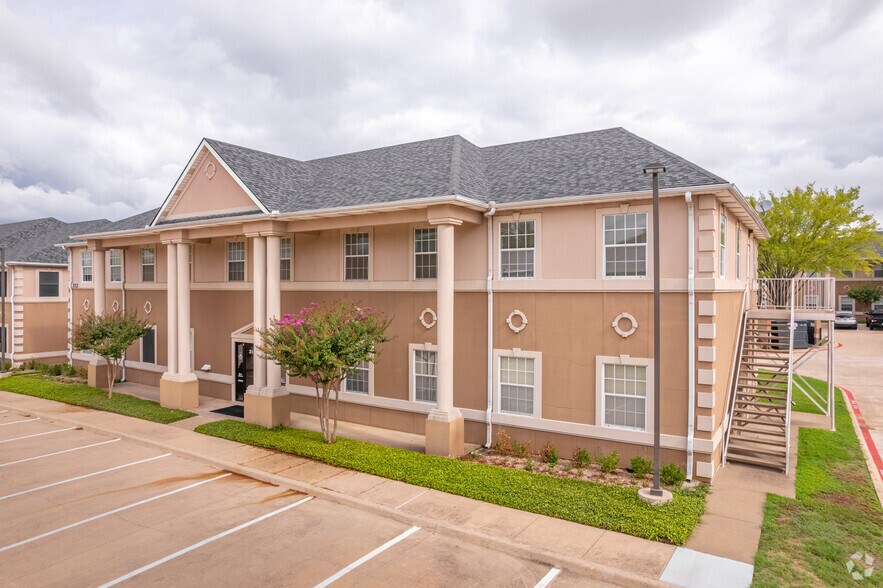 More Photos Of 307 S Jupiter Rd, Allen Office For Lease