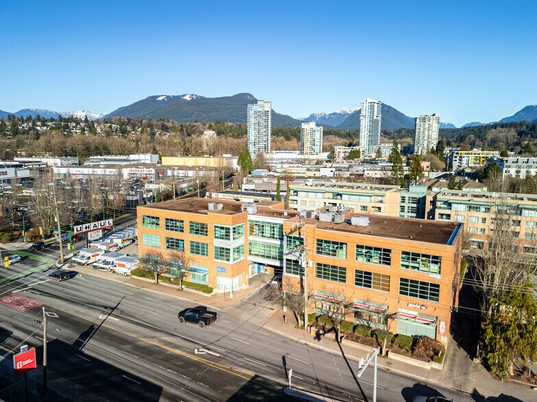 More Photos Of 1460-1488 Main St, North Vancouver District Medical For Sale