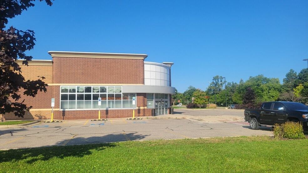 More Photos Of 2980 Packard Rd, Ann Arbor Drugstore For Lease