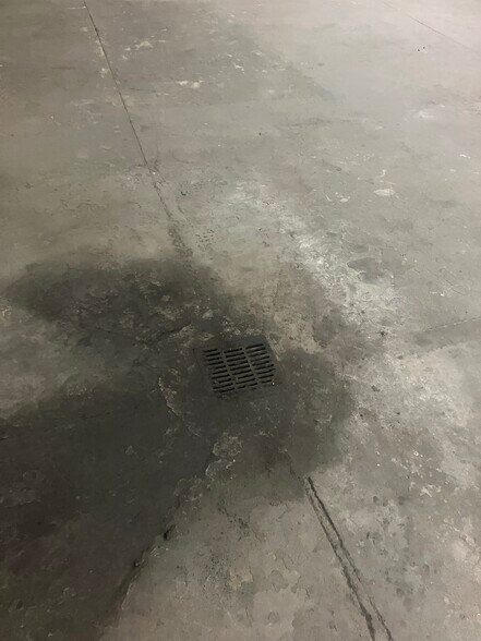 More Photos Of 171-173 Hayward Ave, Rochester Industrial For Sale