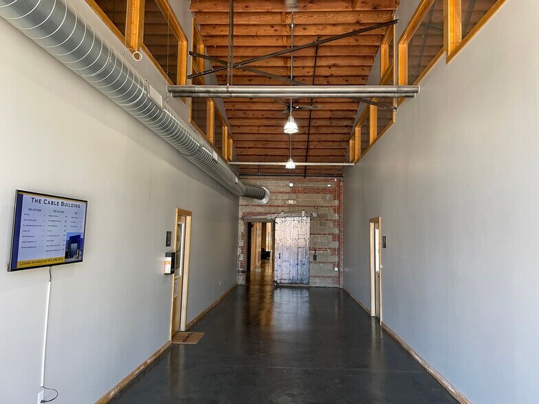 More Photos Of 1321 Burlington St, North Kansas City Office For Lease