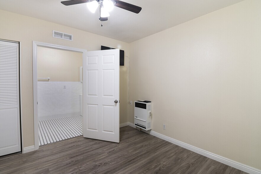 More Photos Of 1930 S Oxford Ave, Los Angeles Apartments For Sale