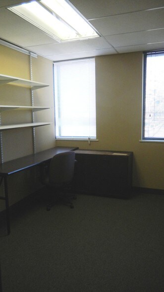 More Photos Of 849 Quince Orchard Blvd, Gaithersburg Medical For Lease