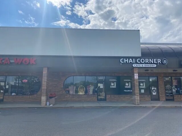 More Photos Of 1801-1861 W Golf Rd, Schaumburg Storefront For Sale