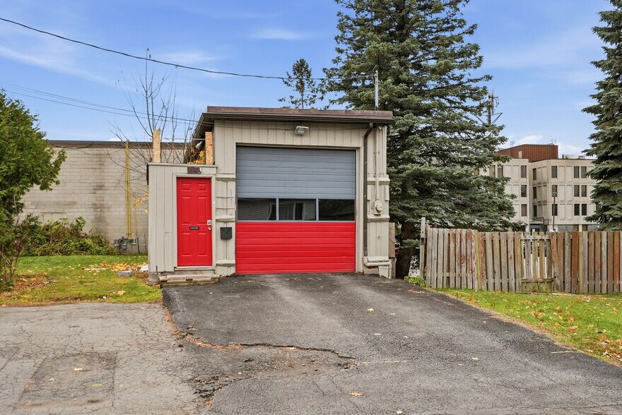 More Photos Of 1237-1255 Cousineau St, Ottawa Service For Sale