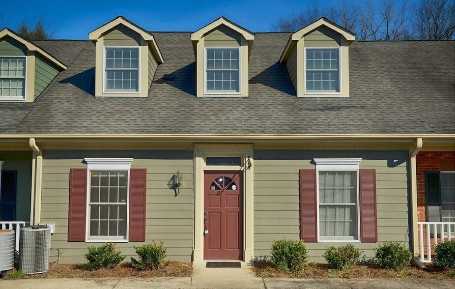 More Photos Of 701 W Main St, Jamestown Office For Lease