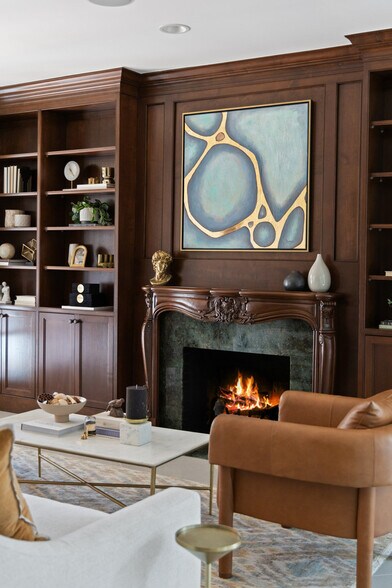 More Photos Of 1810 W 35th St, Austin Specialty For Sale