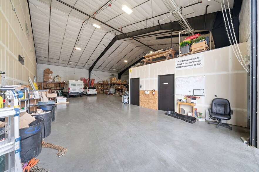More Photos Of 7217 NE 99th St, Vancouver Industrial For Sale