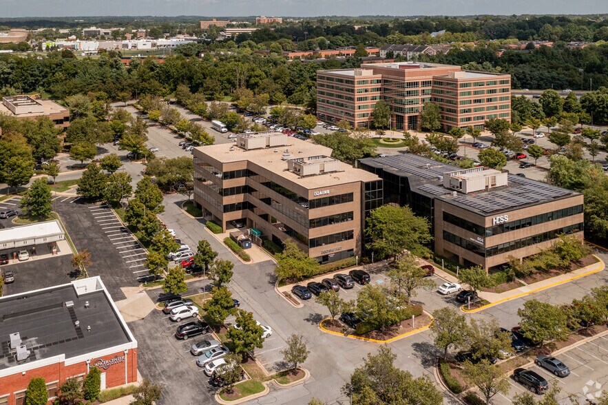 More Photos Of 806 W Diamond Ave, Gaithersburg Medical For Sale