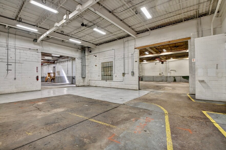 More Photos Of 96 E Miller Ave, Akron Manufacturing For Sale