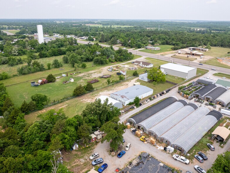More Photos Of 18608 NE 23rd St, Harrah Light Distribution For Lease