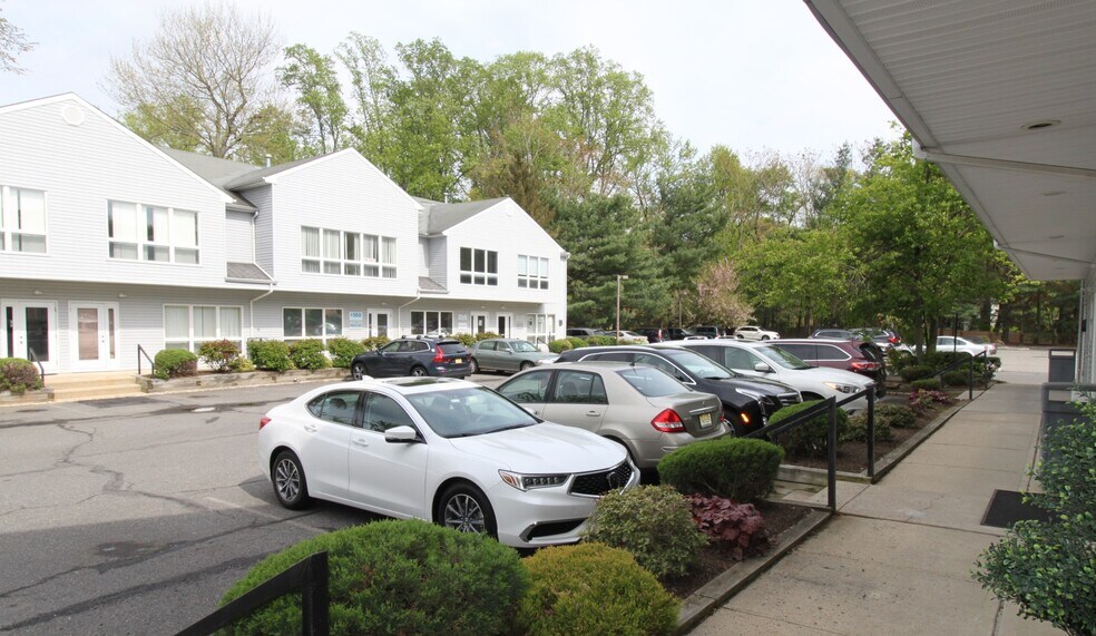 More Photos Of 1578 Route 130, North Brunswick Office For Lease