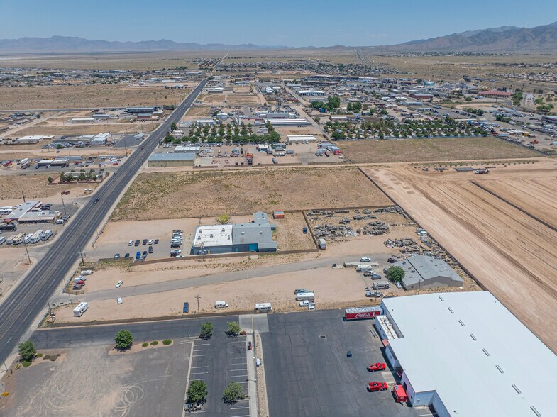 More Photos Of 2630 Airway Ave, Kingman Warehouse For Sale