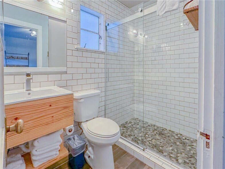 More Photos Of , Eureka Springs Unknown For Sale