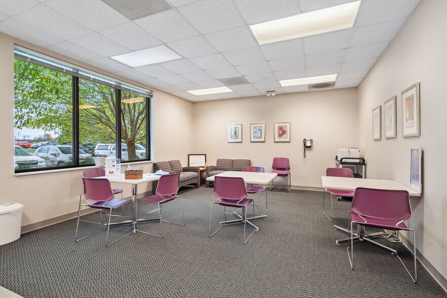 More Photos Of 3139 Voyager Dr, Green Bay Bank For Sale