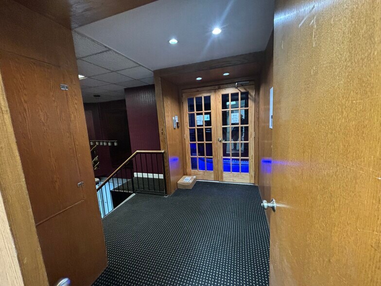 More Photos Of 1030 Clifton Ave, Clifton Medical For Lease