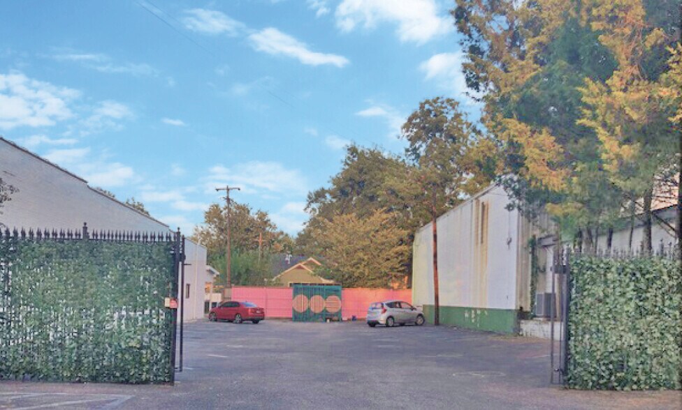 More Photos Of 650 New York St, Memphis Loft Creative Space For Sale