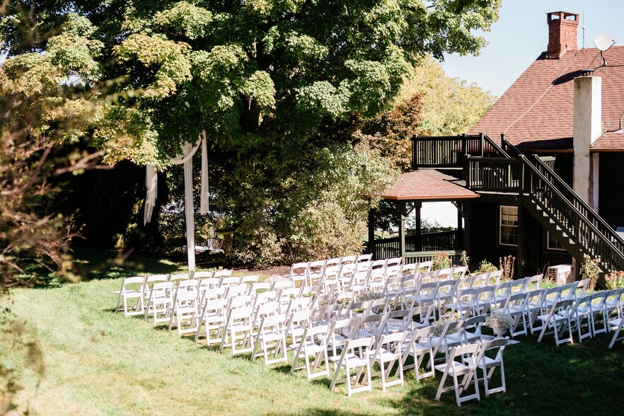 More Photos Of 967 McAfee Glenwood Rd, Glenwood Hotel For Sale