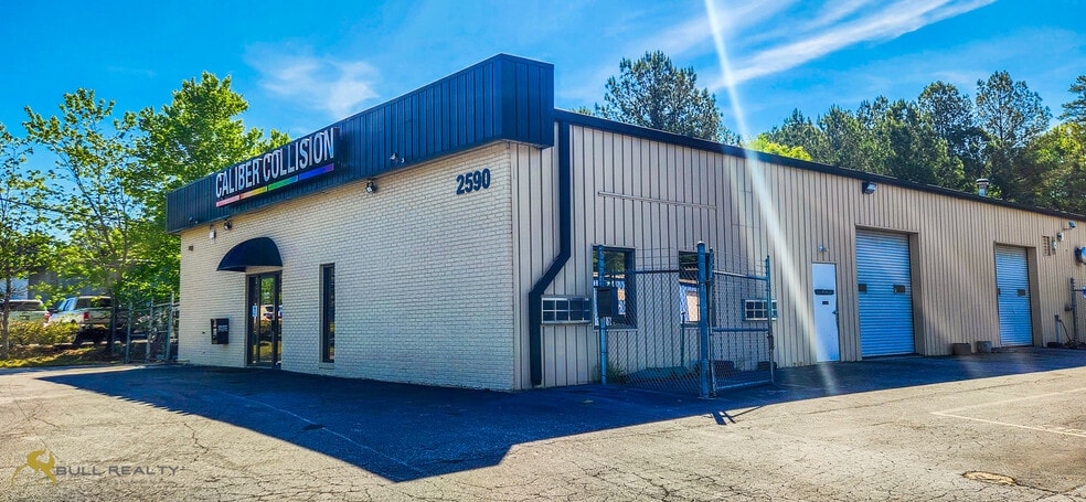 More Photos Of 2590 Lawrenceville Hwy, Lawrenceville Auto Repair For Sale