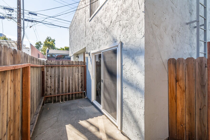 More Photos Of 815 18th St, Sacramento Apartments For Sale