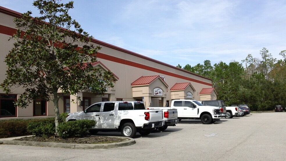 More Photos Of 313 N Tomoka Farms Rd, Daytona Beach Warehouse For Lease