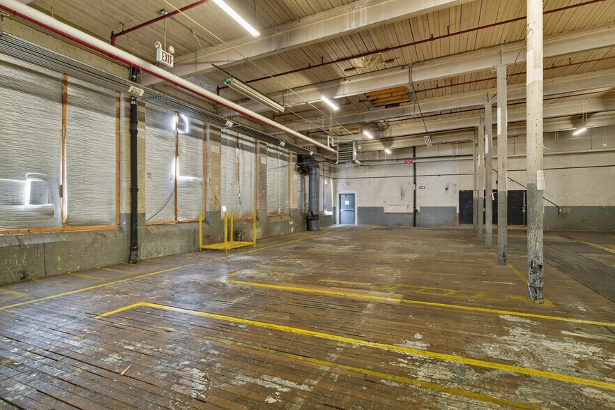 More Photos Of 122 Pleasant St, Easthampton Industrial For Lease