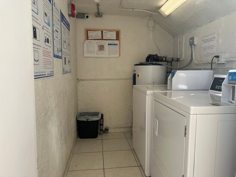 More Photos Of 724 NE 4th St, Hallandale Beach Apartments For Sale