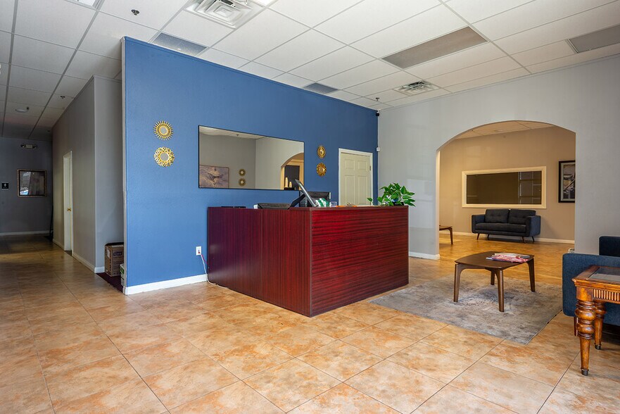 More Photos Of 5125 S Durango Dr, Las Vegas Office For Sale