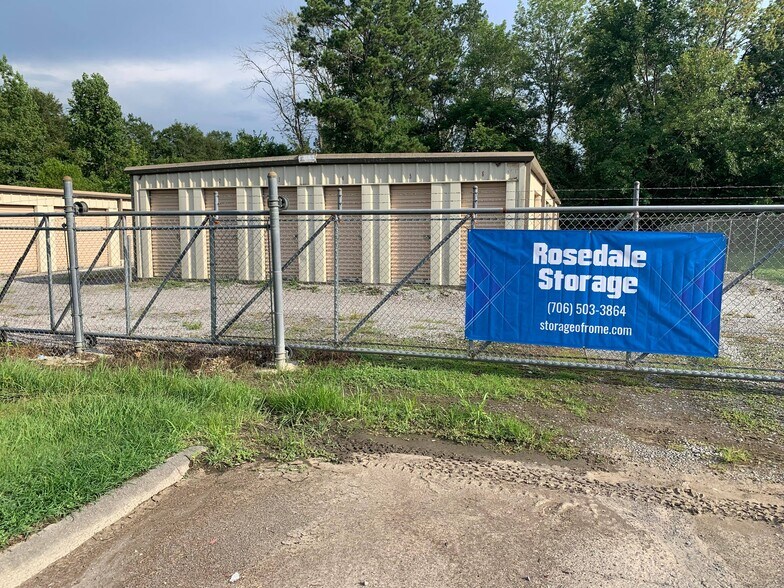 More Photos Of 3206 New Rosedale, Calhoun Self Storage For Sale