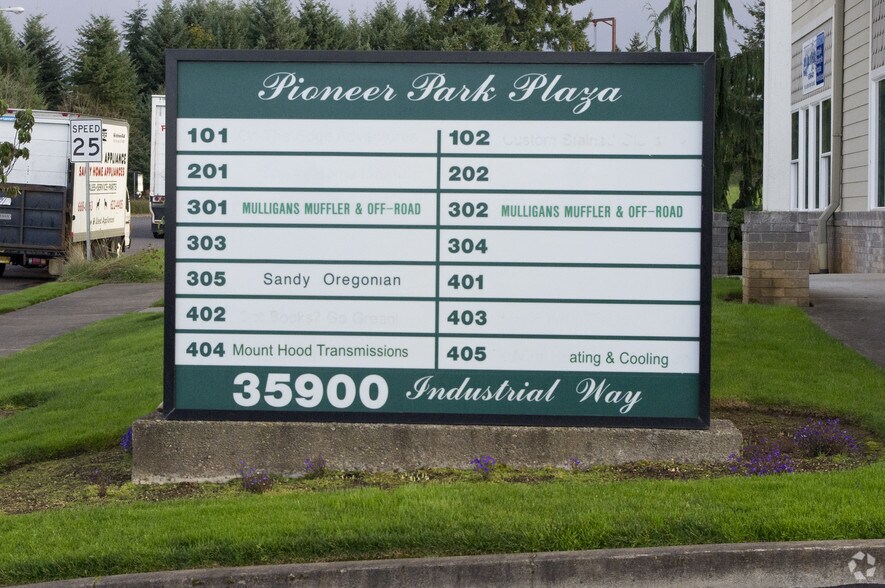 More Photos Of 35900 Industrial Way, Sandy Unknown For Lease