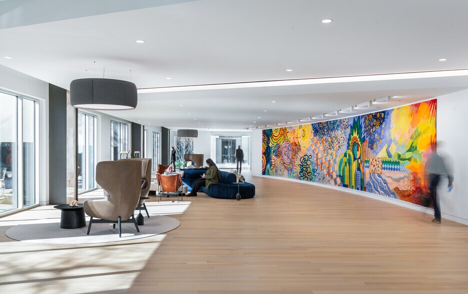 More Photos Of 14241 Dallas Pky, Dallas Office For Lease