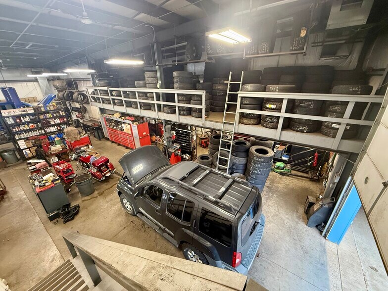 More Photos Of 1137 S Stephenson Ave, Iron Mountain Specialty For Sale