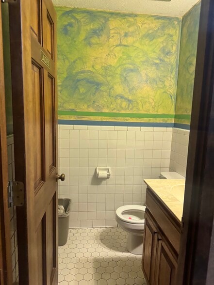 More Photos Of 3232 S Perkins Rd, Memphis Freestanding For Sale
