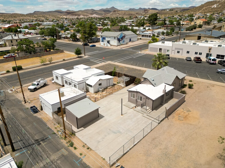 More Photos Of 310 E Oak St, Kingman Office For Sale